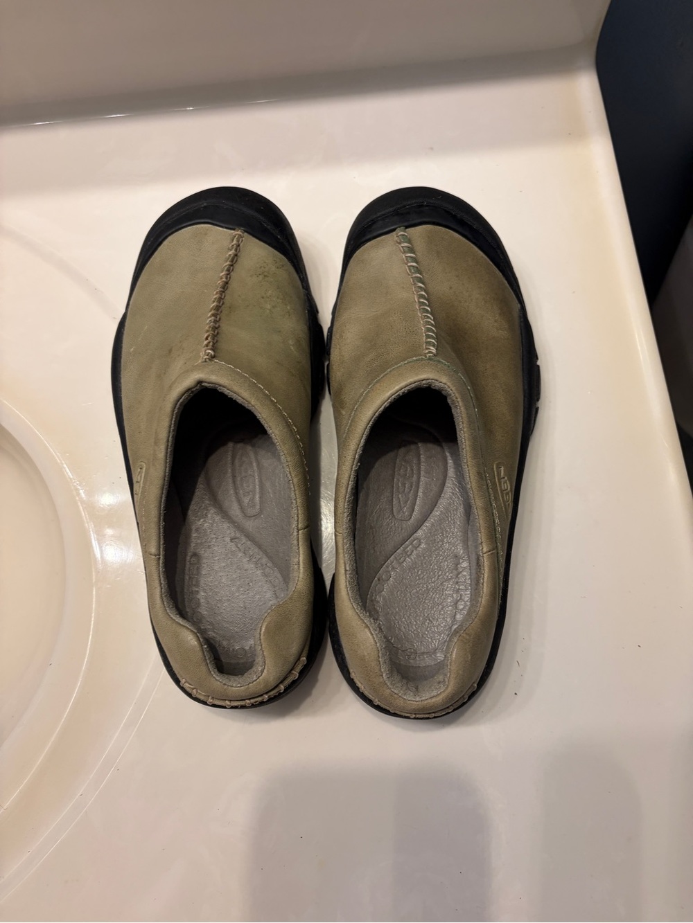 KEEN Kaci Leather Slide clog women’s 7 Olive Green